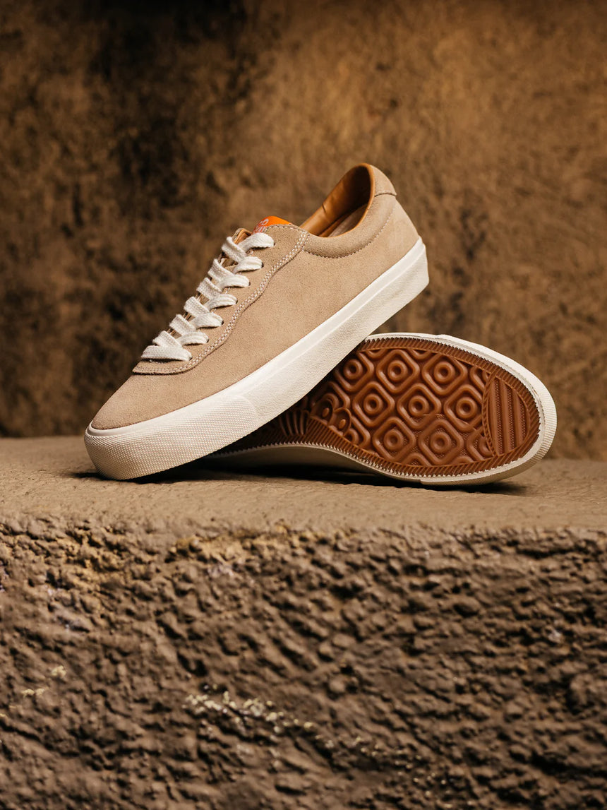 Last Resort VM001-Lo Suede Sand/White Skateboard Shoe